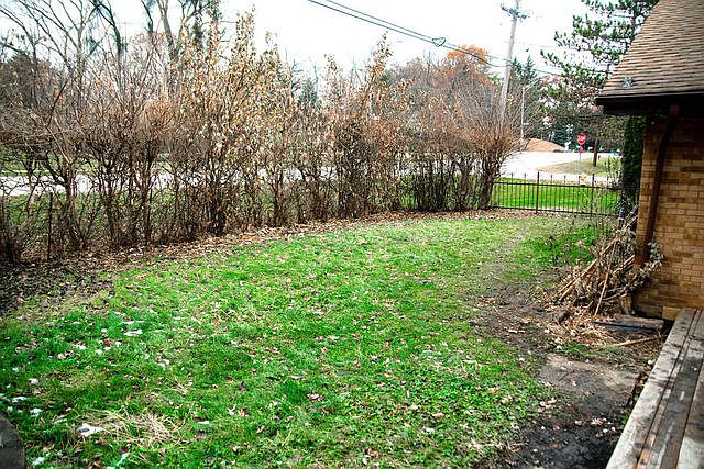 2nd image of 9949 W 145th St