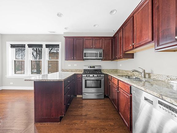 4th image of 1801 Elmwood Ave APT 2