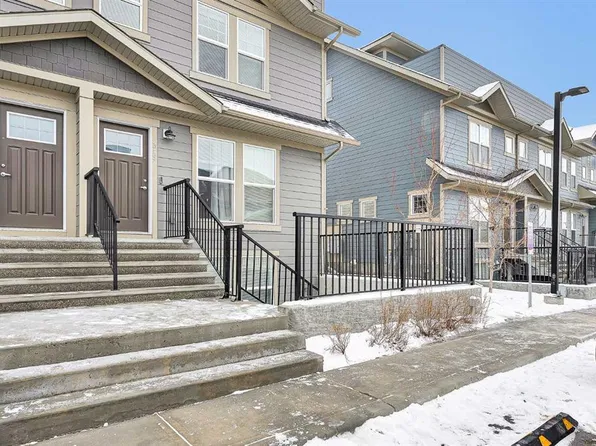 317 NW Cranbrook Sq SE, Calgary, AB T3M 3E3