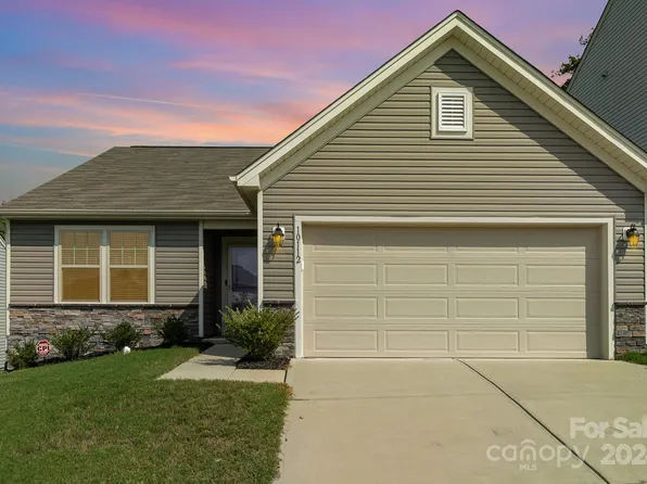 10112 Holly Park Dr #90, Charlotte, NC 28214