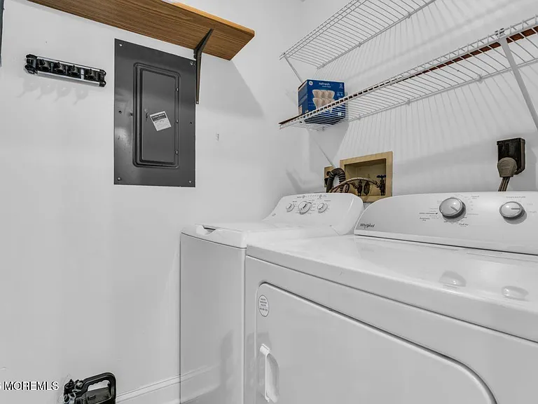 803 Wellington Pl — Photo 8