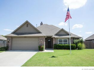14625 S Poplar St, Glenpool, OK 74033