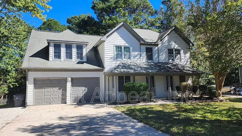 4 bed, 2.5 bath, 2070 sqft, $2,095 — Photo 1