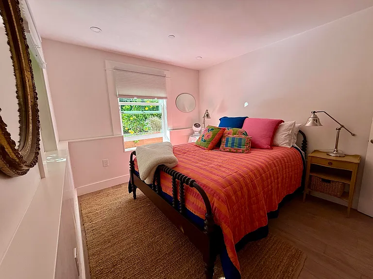 1703 Chapala St #A — Photo 16