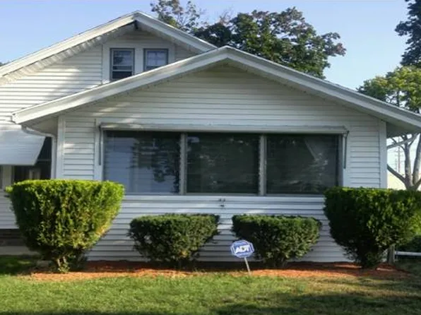 4 Belford Dr, Rochester, NY 14616
