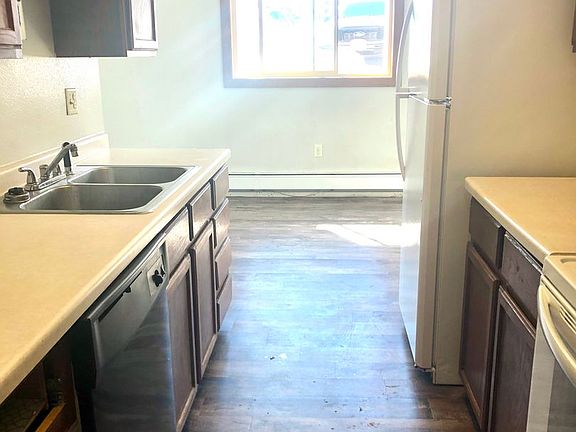 5th image of 2715 Hawken St #2B-1BA