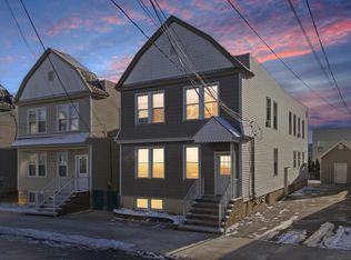 128 W 14th St, Bayonne, NJ 07002