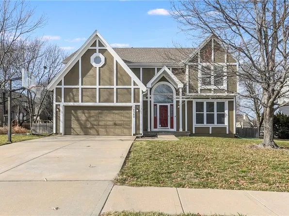 14360 S Twilight Ln, Olathe, KS 66062