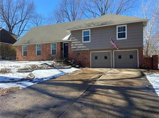 13004 Manchester Ave, Grandview, MO 64030