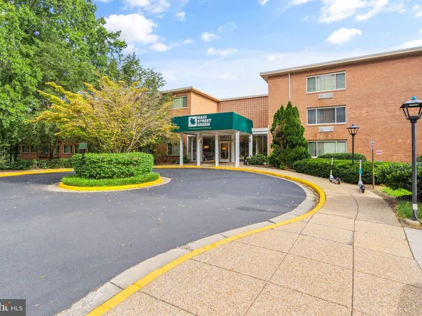 10570 Main St APT 519, Fairfax, VA 22030