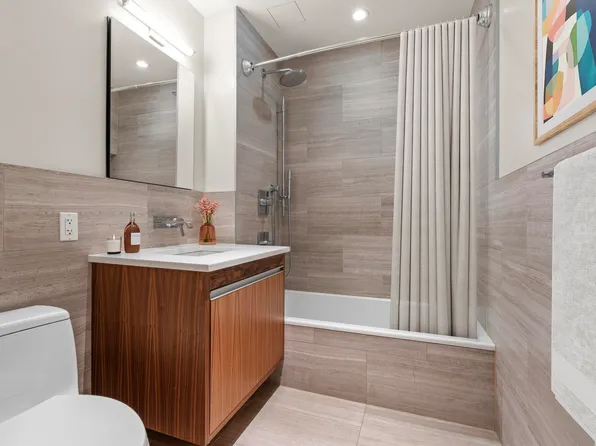 337 East 62nd Street image 10 of 12