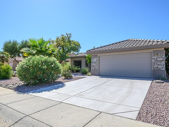 3rd image of 15583 W GRAND CREEK Lane