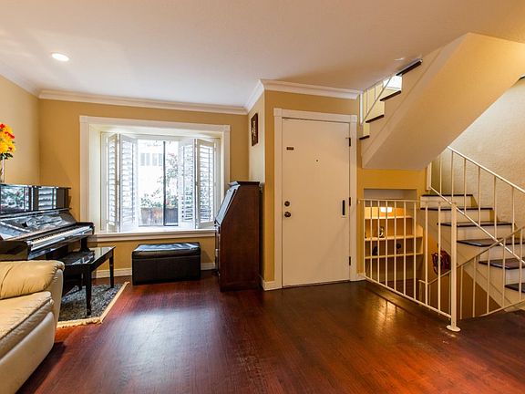 2nd image of 523 Channing Ave