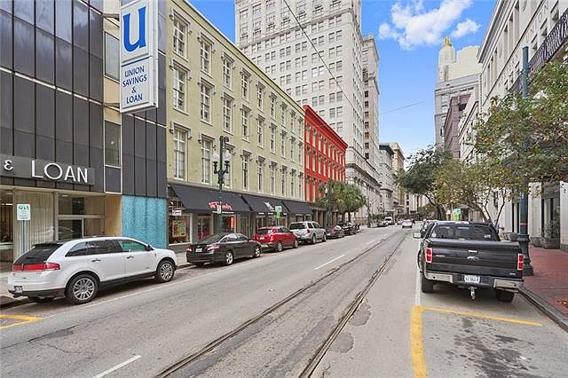 1st image of 339 Carondelet St APT 3B