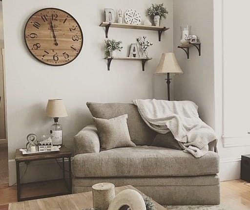 living room (current tenant)