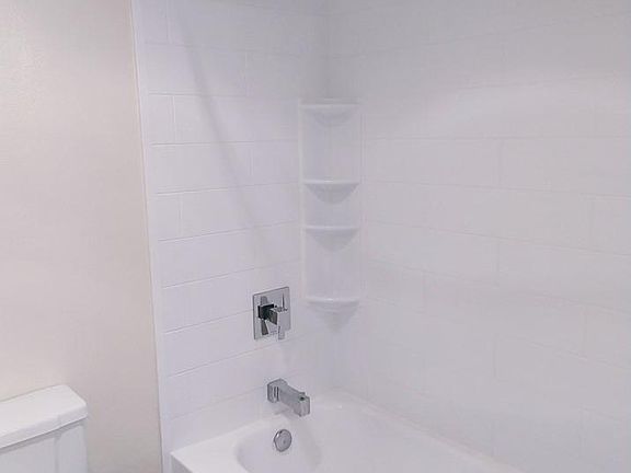 5th image of 3814 11th Ave W APT 12