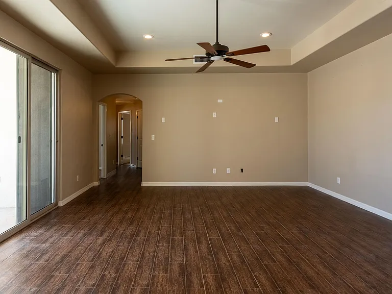 5804 Aberdeen Ct — Photo 4