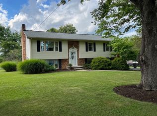 5633 Tanglewood Dr, Dublin, VA 24084