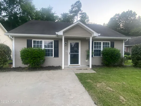 111 Shadowwood Street, Elizabeth City, NC 27909