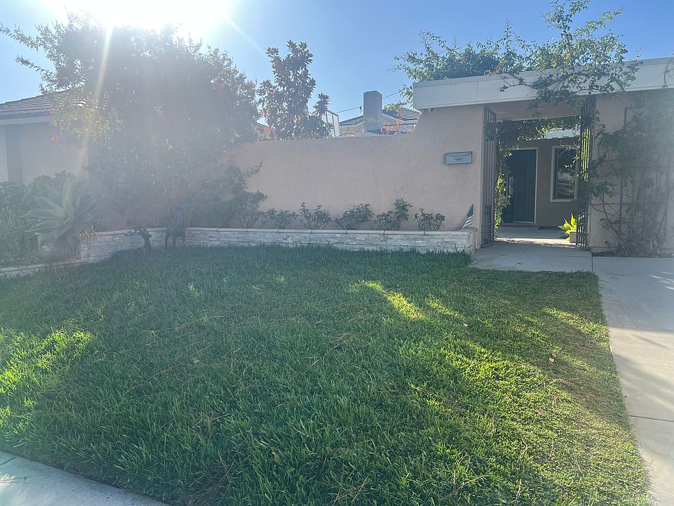 1st image of 17711 Leslie Ave