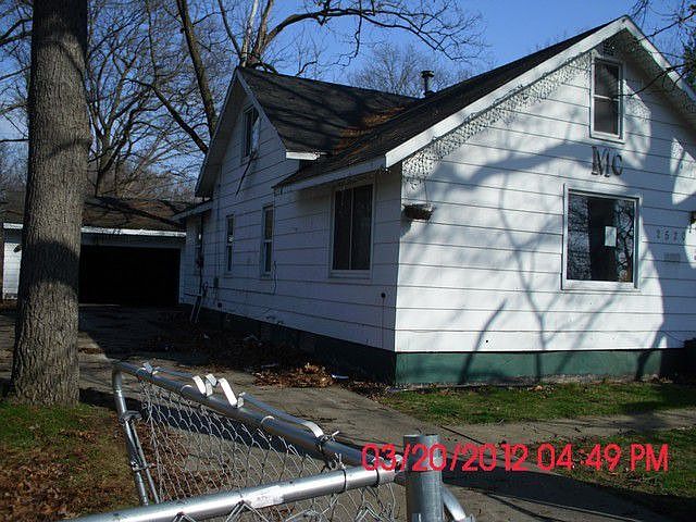 2nd image of 2520 Elwood St