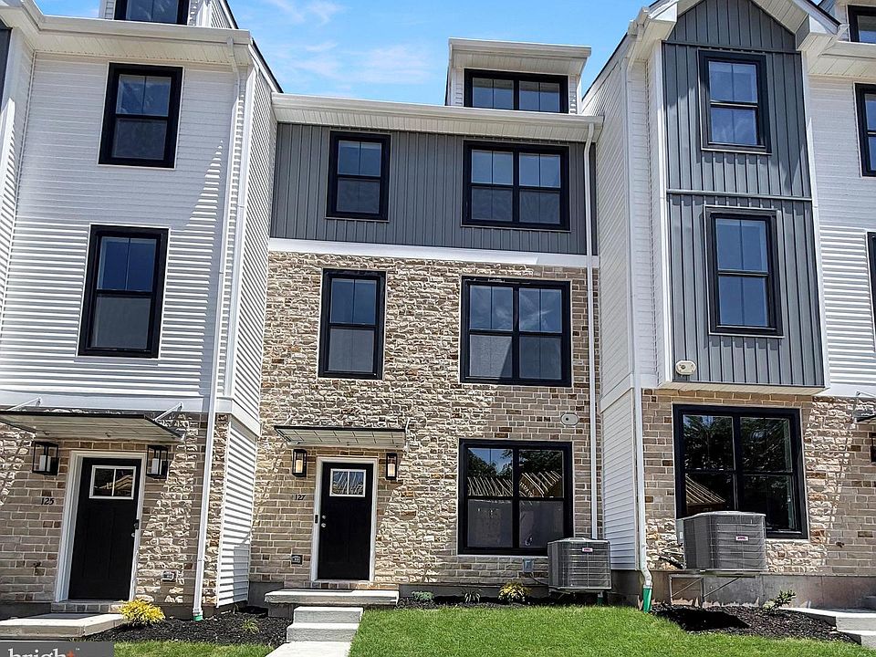 1st image of 127 Cobblestone Dr #4-26
