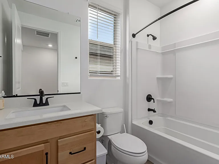 21283 W Edgemont Ave — Photo 16