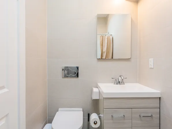 18-22 Astoria Park South image 15 of 16