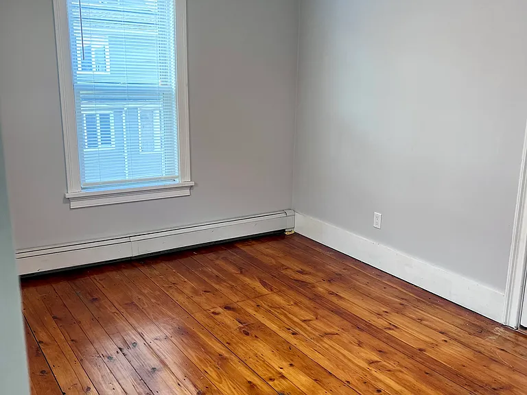 18 West St #1 — Photo 9