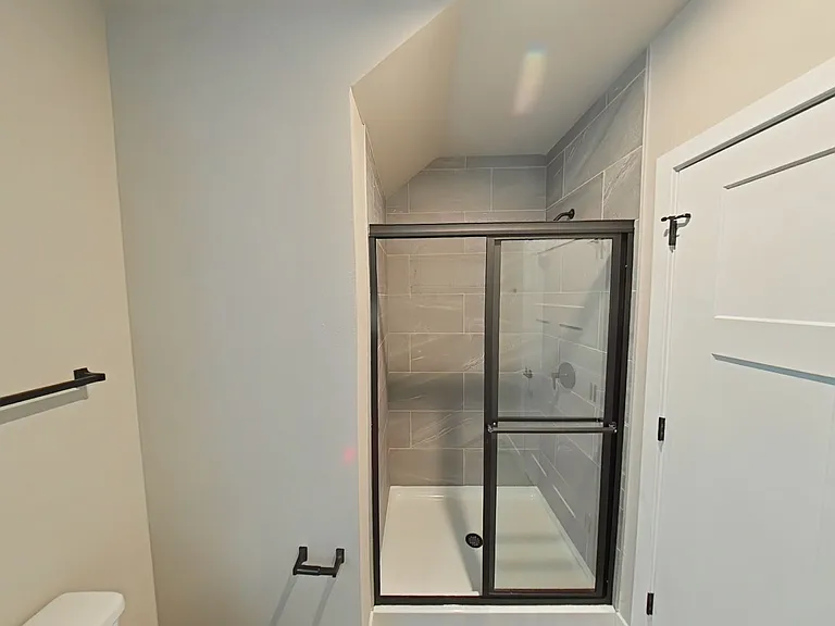 Beaverbrook Apartments — Photo 75