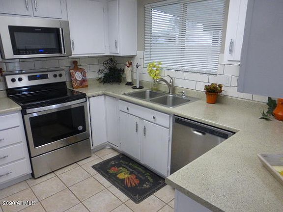 2nd image of 6917 W Vermont Ave