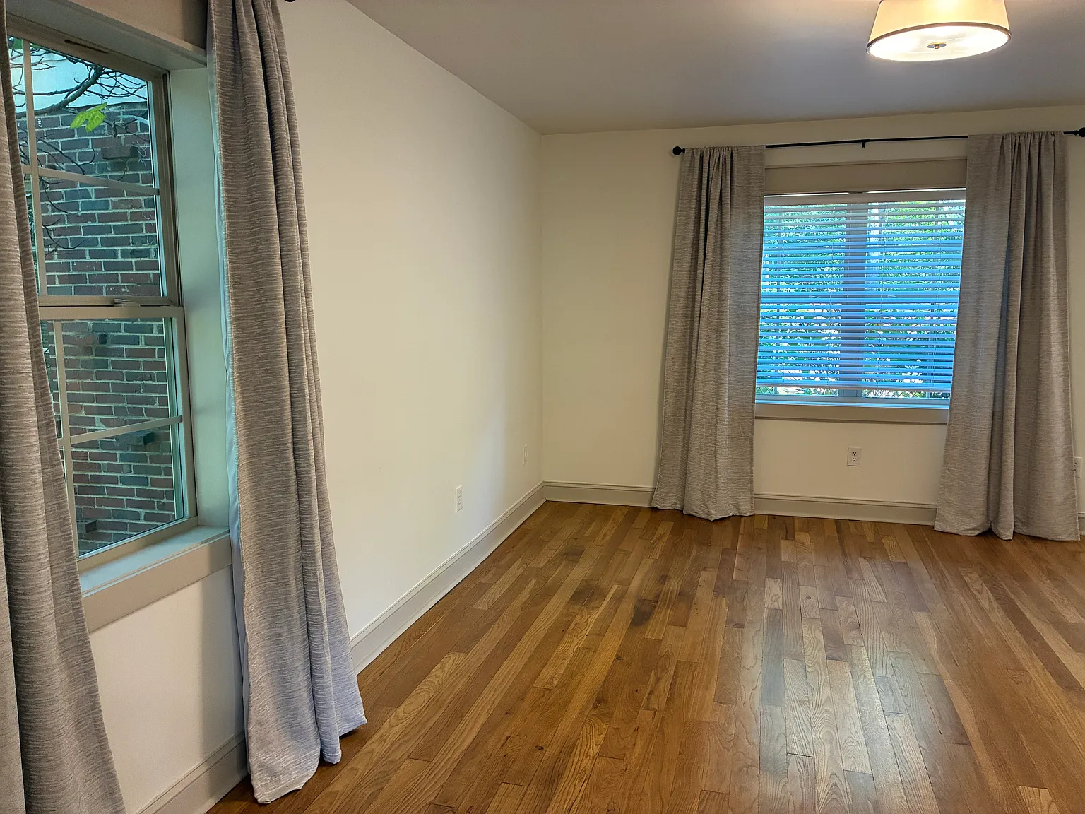 2 bed, 1044 sqft, $1,995 — Photo 4