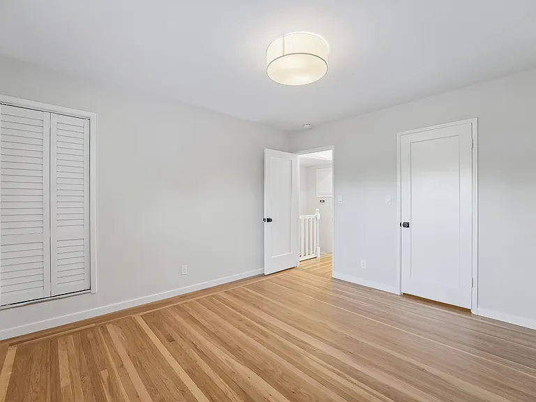 543 Liberty St — Photo 29
