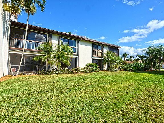 4th image of 3225 S Lakeview Cir #22102