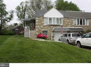 9982 Woodfern Rd, Philadelphia, PA 19115