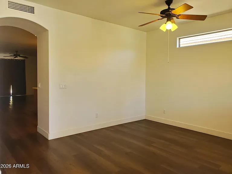 2430 E Darrel Rd — Photo 7