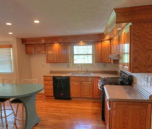 5th image of 3877 Quail Hollow Dr