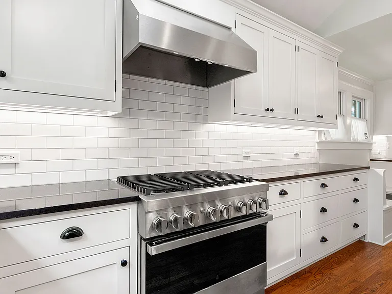 700 Berne St SE — Photo 10