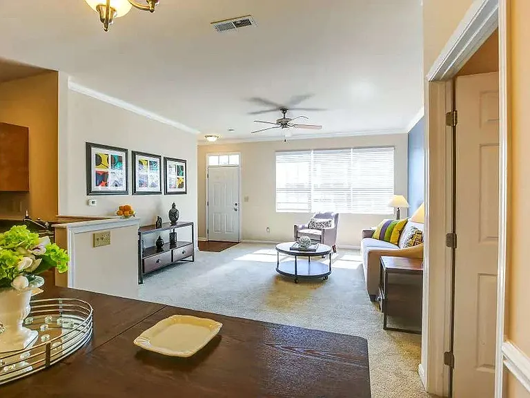 Charleston Pines Apartment Homes — Photo 4