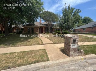 3740 Oak Cove Ln, Bedford, TX 76021
