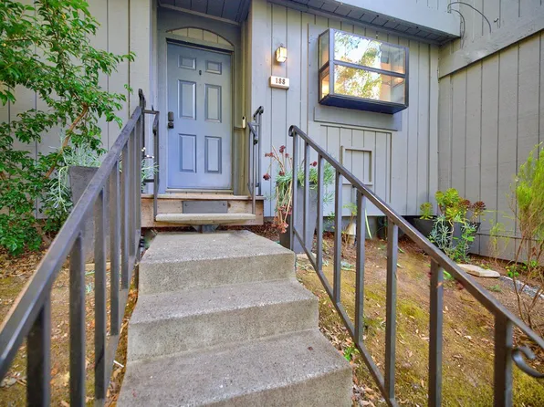 188 Escallonia Drive, Novato, CA 94945