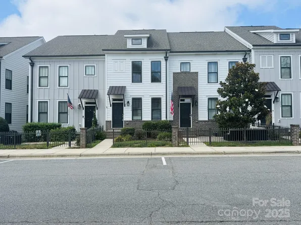 133 Capital Ave #B, Mooresville, NC 28117