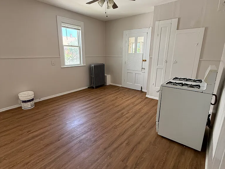 16 Fairview St #2 — Photo 4