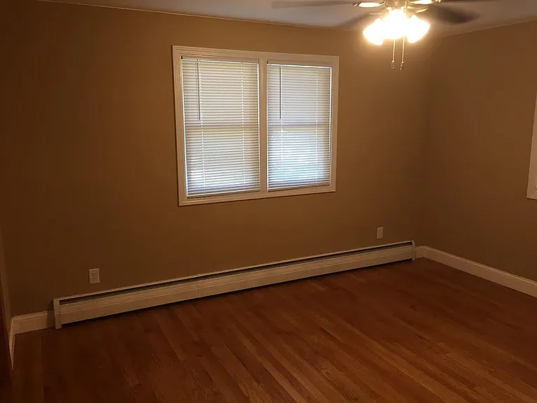 1026 W Lorain St — Photo 15