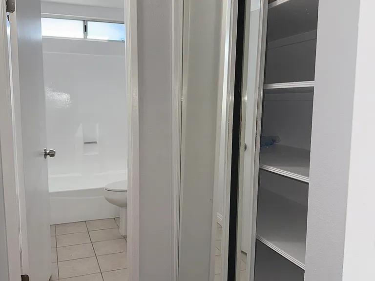 15425 Sherman Way #323 — Photo 10