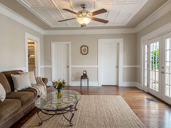 3rd image of 235 Bryan St #3