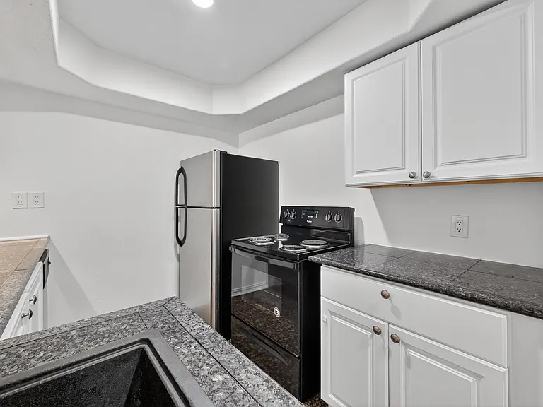 6111 Beverly Hill St #46 — Photo 12