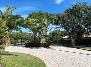121 Mystic Ln, Jupiter, FL 33458