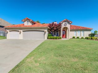2716 SE Vicksburg St, Bartlesville, OK 74006