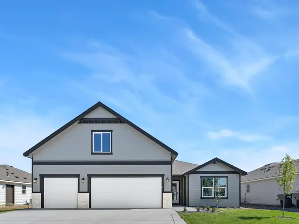 10107 Redbud Dr, Pasco, WA 99301
